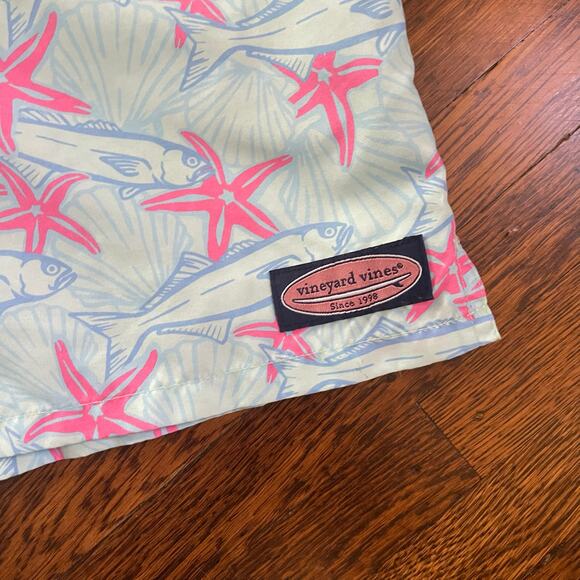 Vineyard Vines Starfish Pink Green Blue Swim Trunks Size Large - Picture 2 of 4